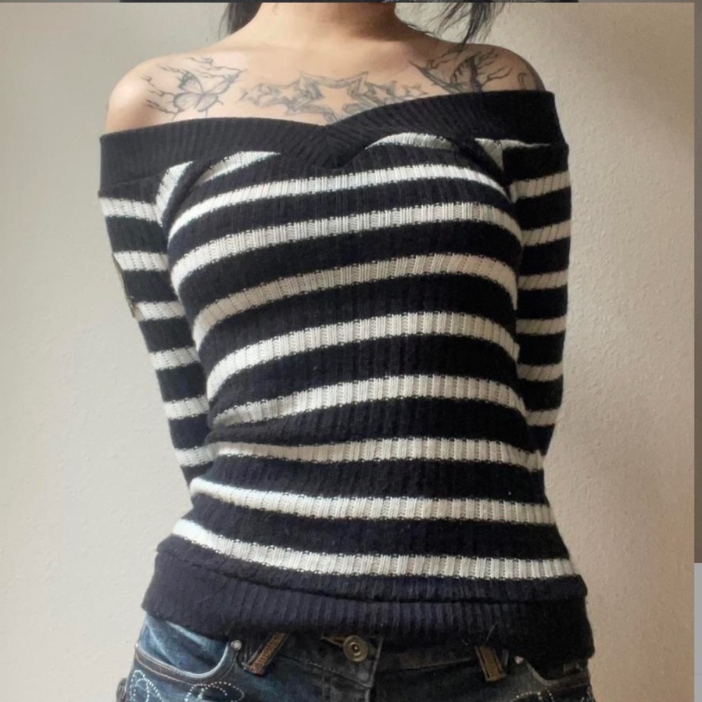 D.i.a black and white striped off shoulder sweater